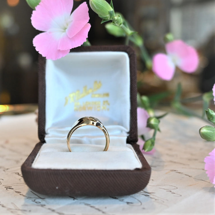 シンプルな ダイヤモンドコンビリング