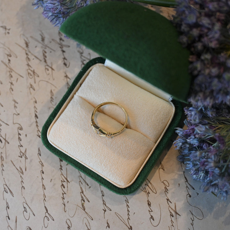 アンティーク調 ダイヤモンドリング