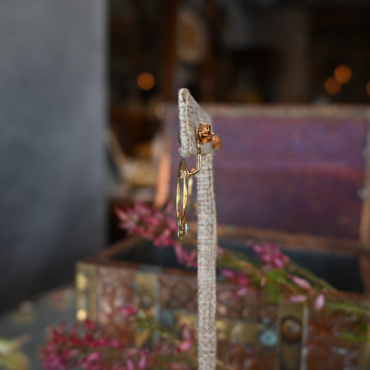 ダイヤモンドが輝く ピアス