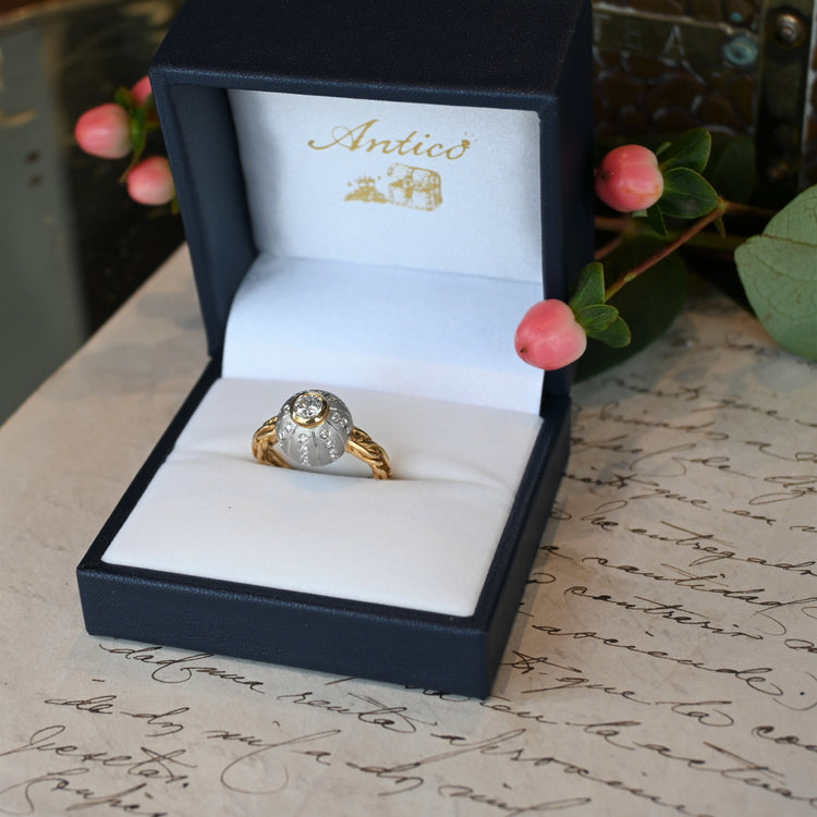 0.60ctのダイヤモンドが美しい コンビリング