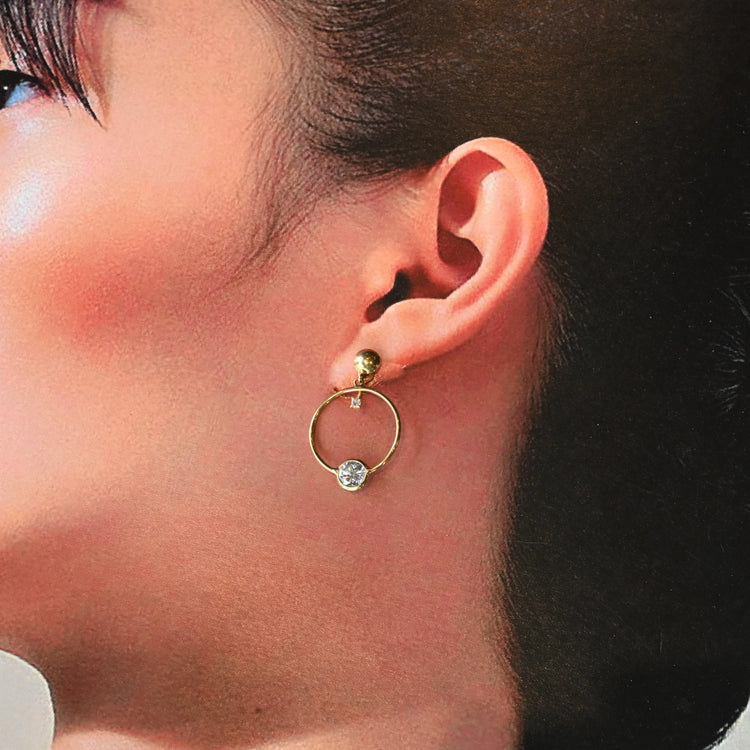 ダイヤモンドが輝く ピアス