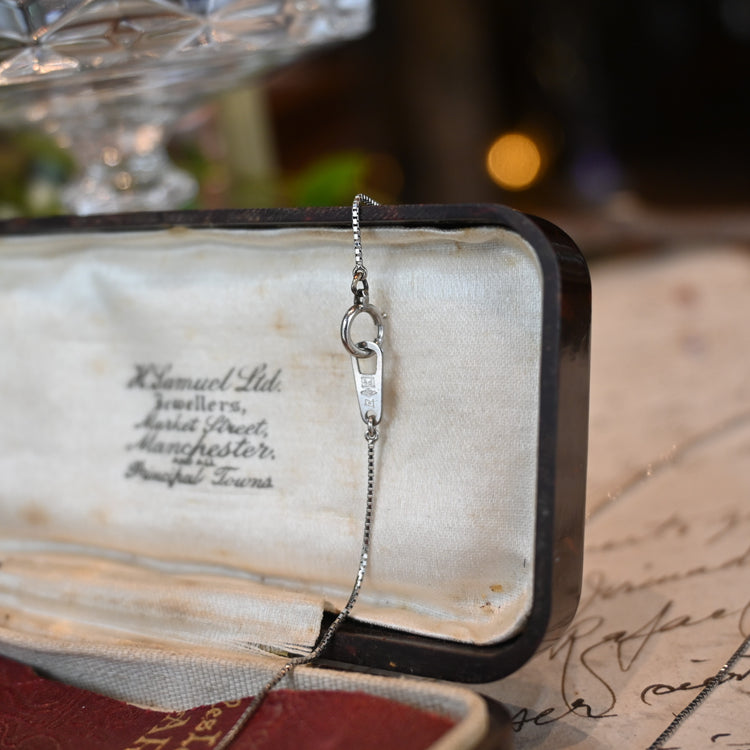 シンプルな ベネチアンチェーン