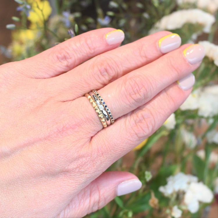 Pomellato ダイヤモンドリング WG