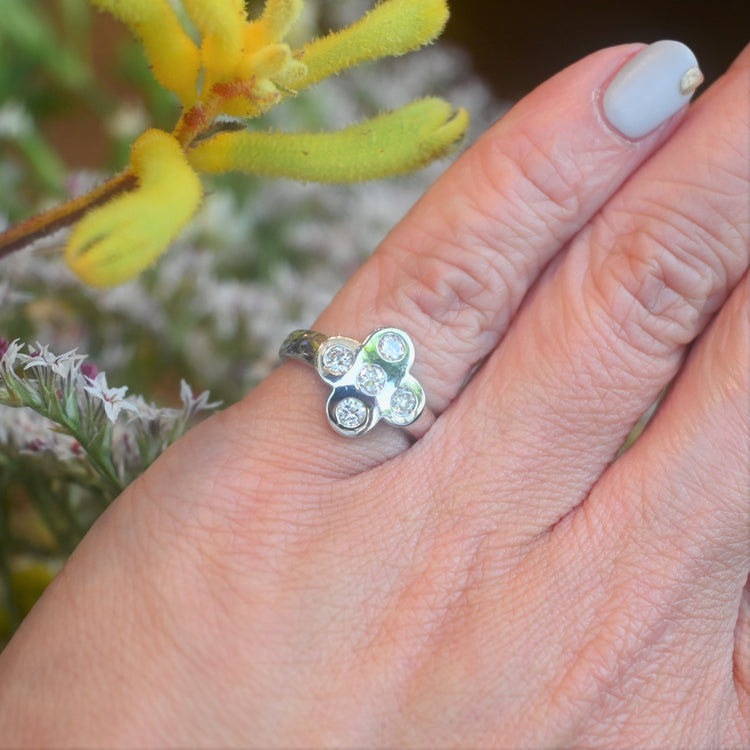 クローバー ダイヤモンドリング