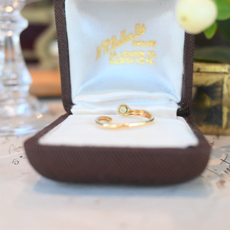 ペリドット デザインリング