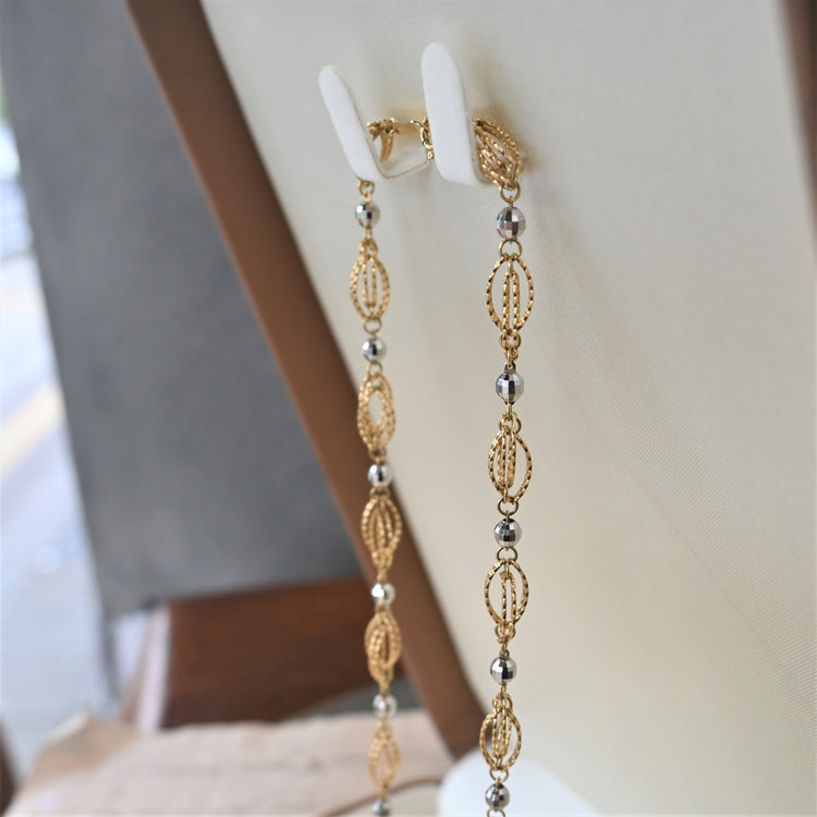 レース編みの様な可憐なネックレス