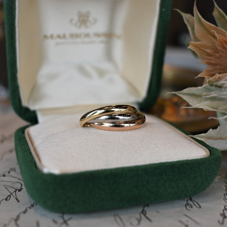 シンプルな3連リング