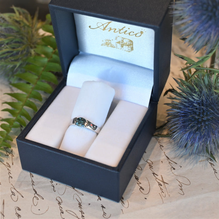 シンプルなトパーズ リング