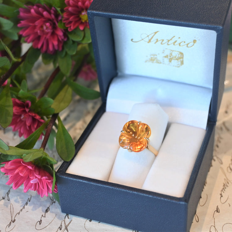 可愛らしい シトリンリング