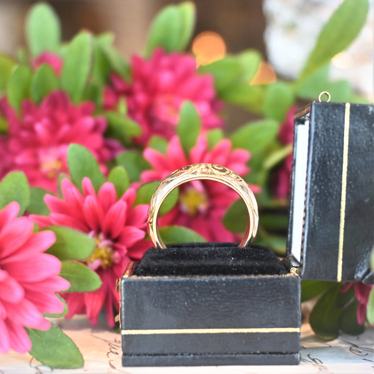 レトロな彫り リング