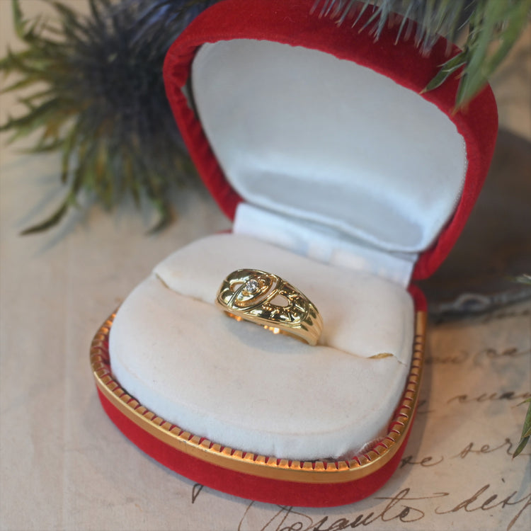 ダイヤモンドデザインリング