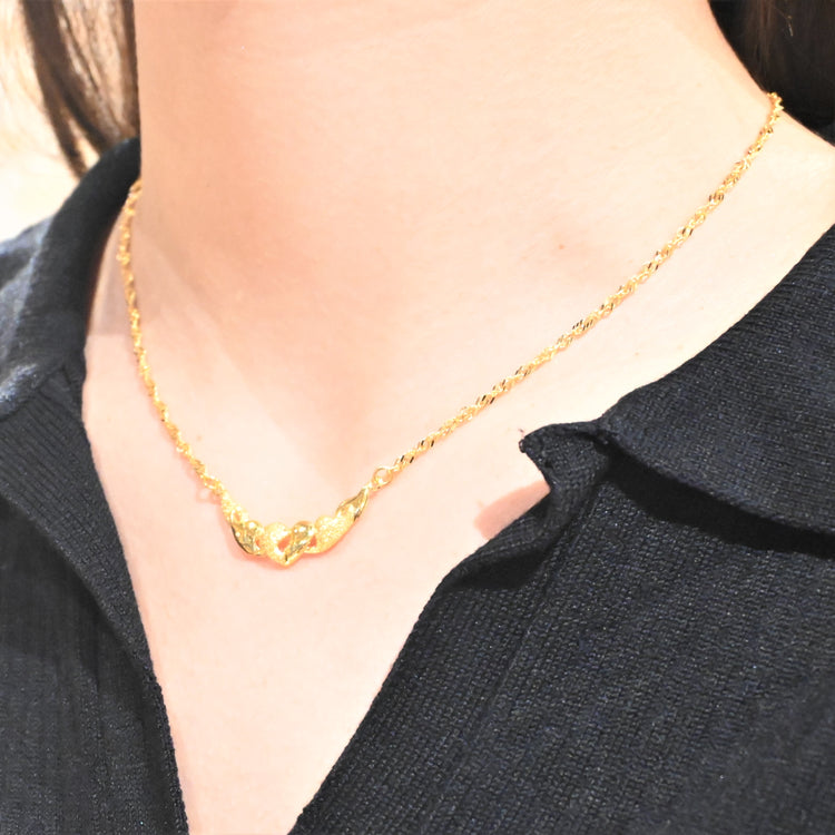 柔らかな黄金色 ネックレス