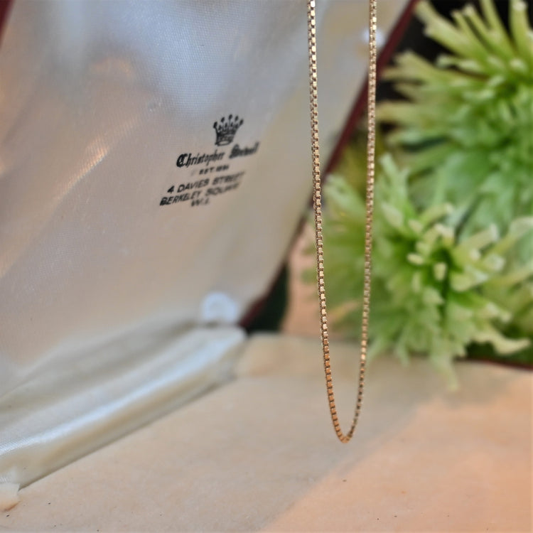 シンプルな ベネチアンチェーン