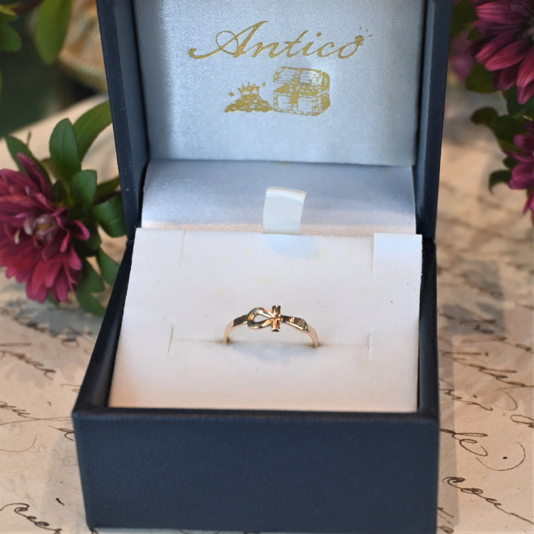 可愛らしいデザイン リング