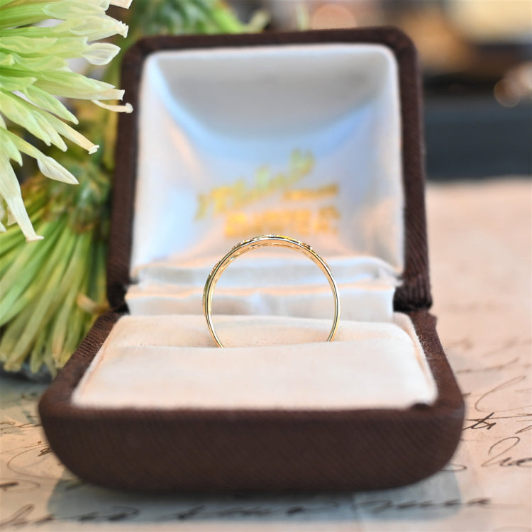 シンプルな透かしリング