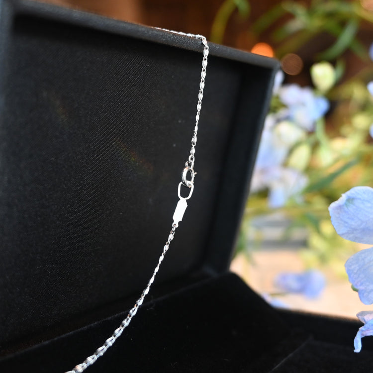 プラチナ デザインネックレス