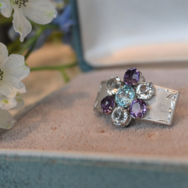 天然石が美しい帯留め