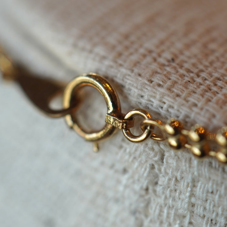 個性的なデザインネックレス