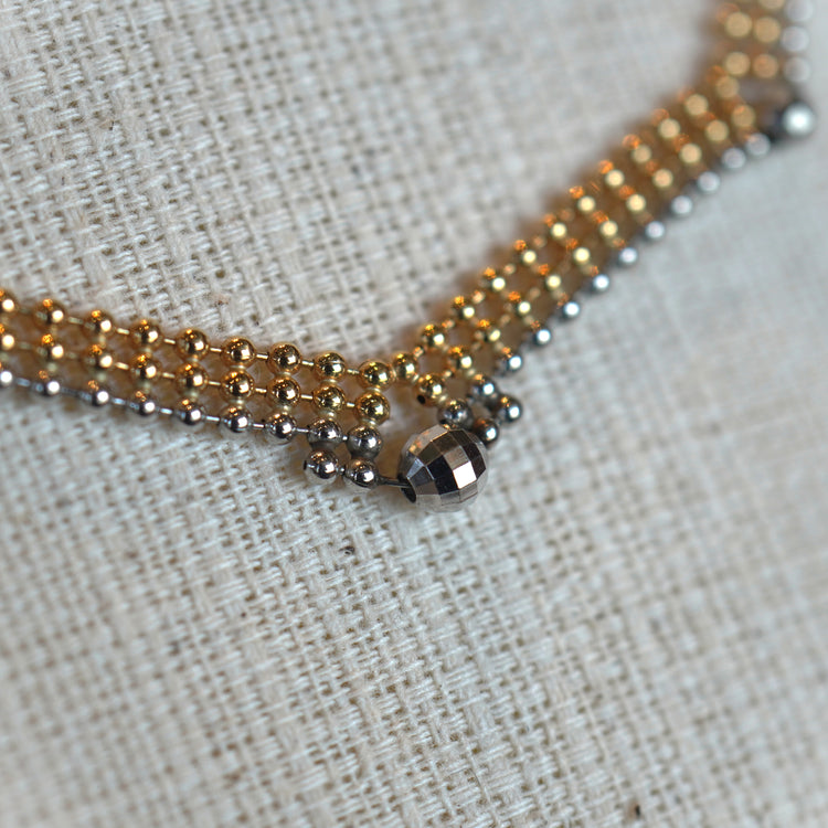 個性的なデザインネックレス