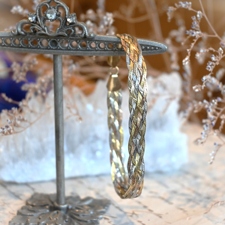 3colorが上品な　編み込みブレスレット　from ITALY